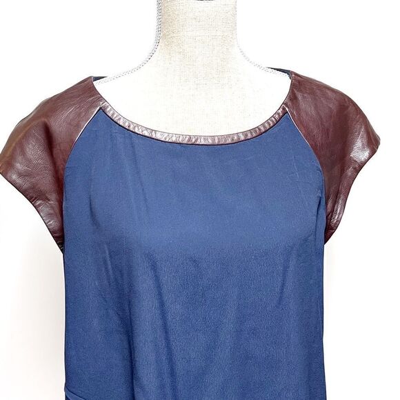 Diane von Furstenberg Valentine Navy Leather-Shoulder Top Womens Sz L - Picture 2 of 7
